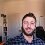 GIOVANE INSEGNANTE IMPARTISCE LEZIONI PRIVATE IN STORIA E LETTERATURA